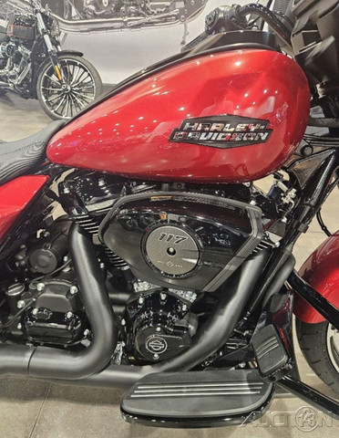 Street Glide®