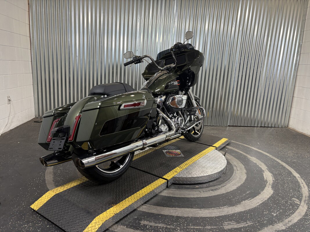 Road Glide®
