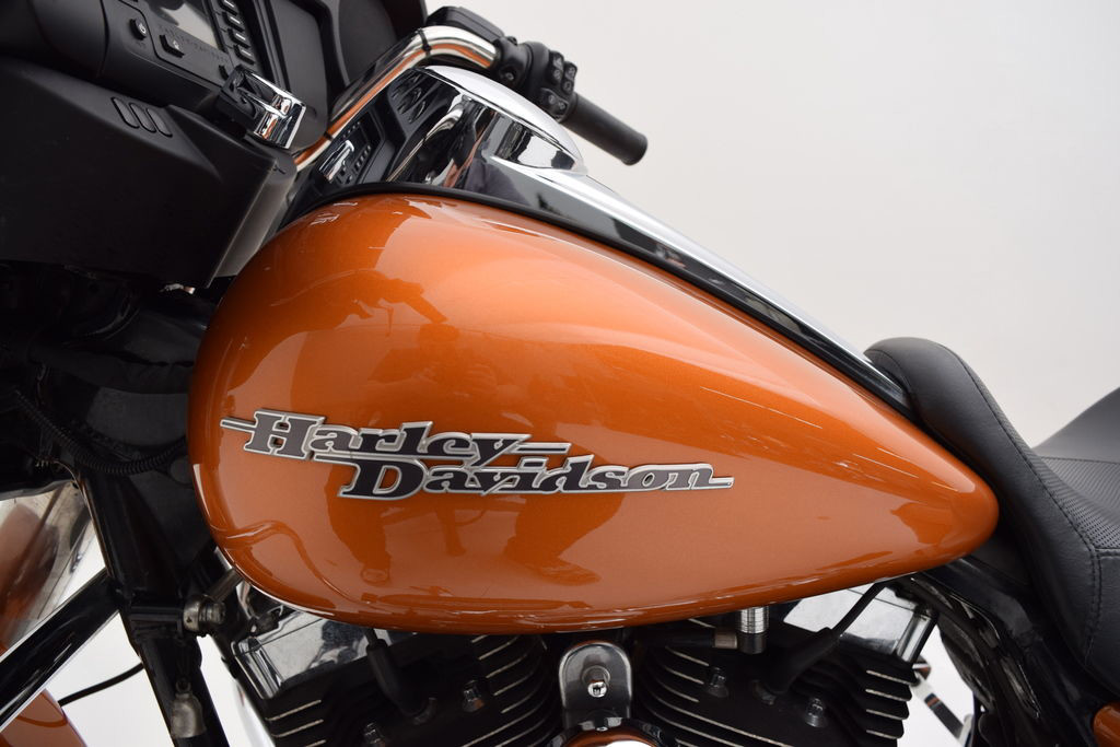 Street Glide®
