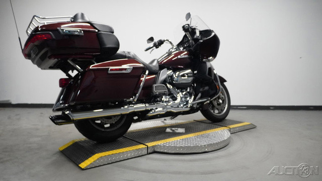 Road Glide® Ultra