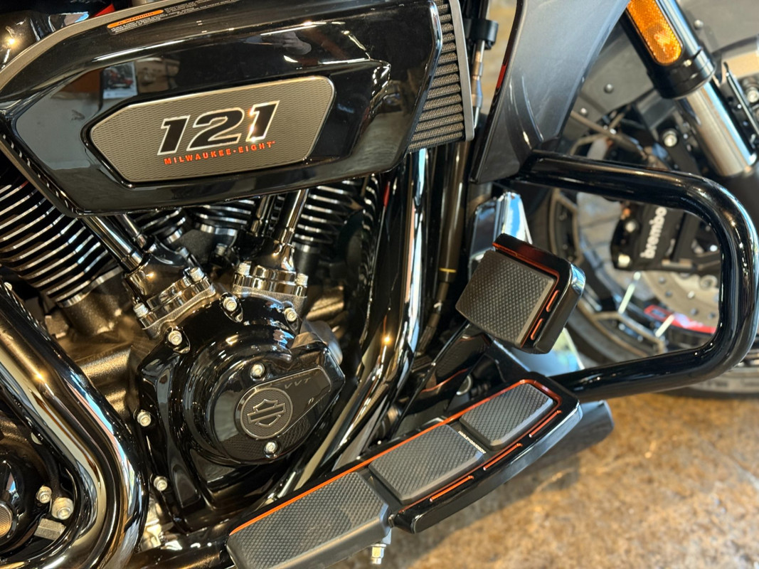 CVO® Road Glide®