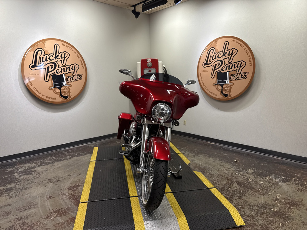 Street Glide®