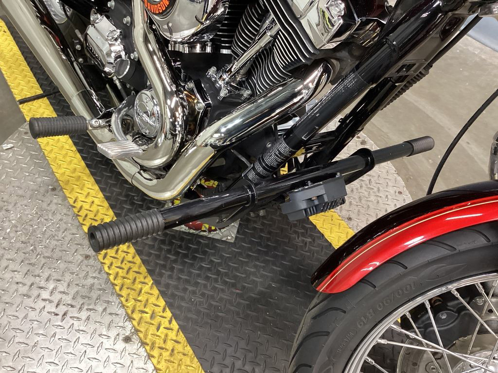 Dyna® Super Glide® Custom