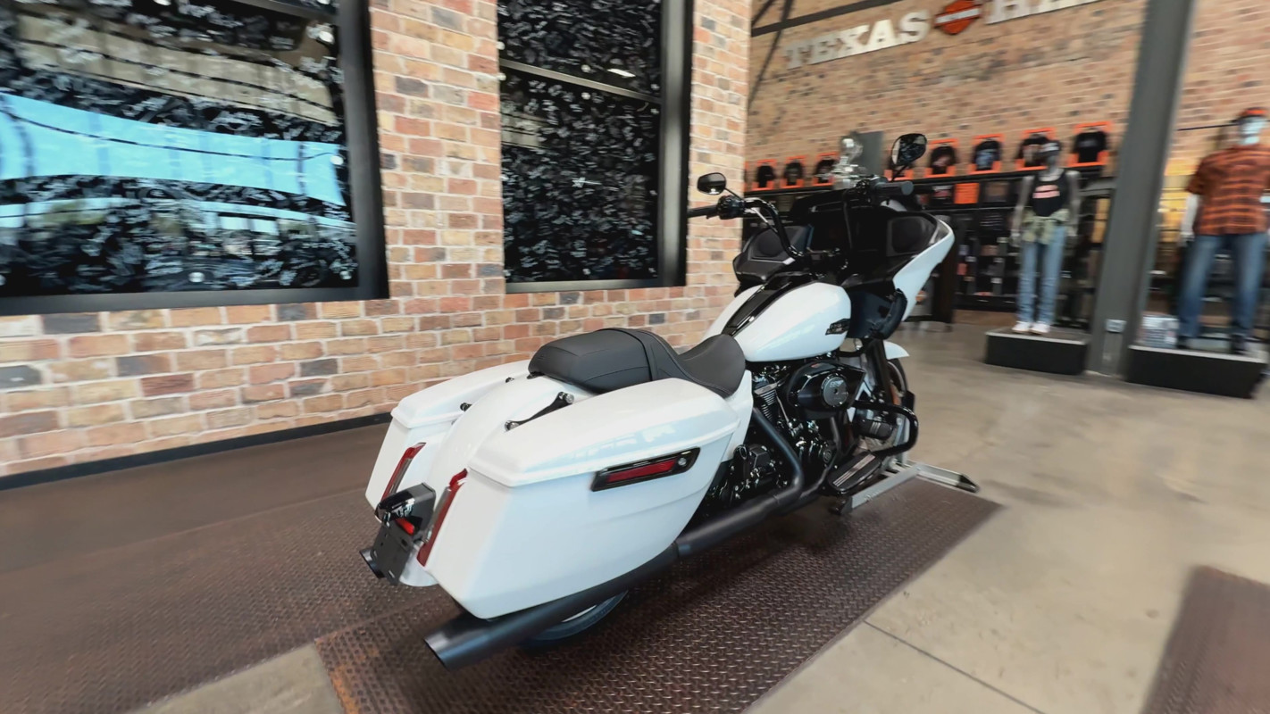 Road Glide®