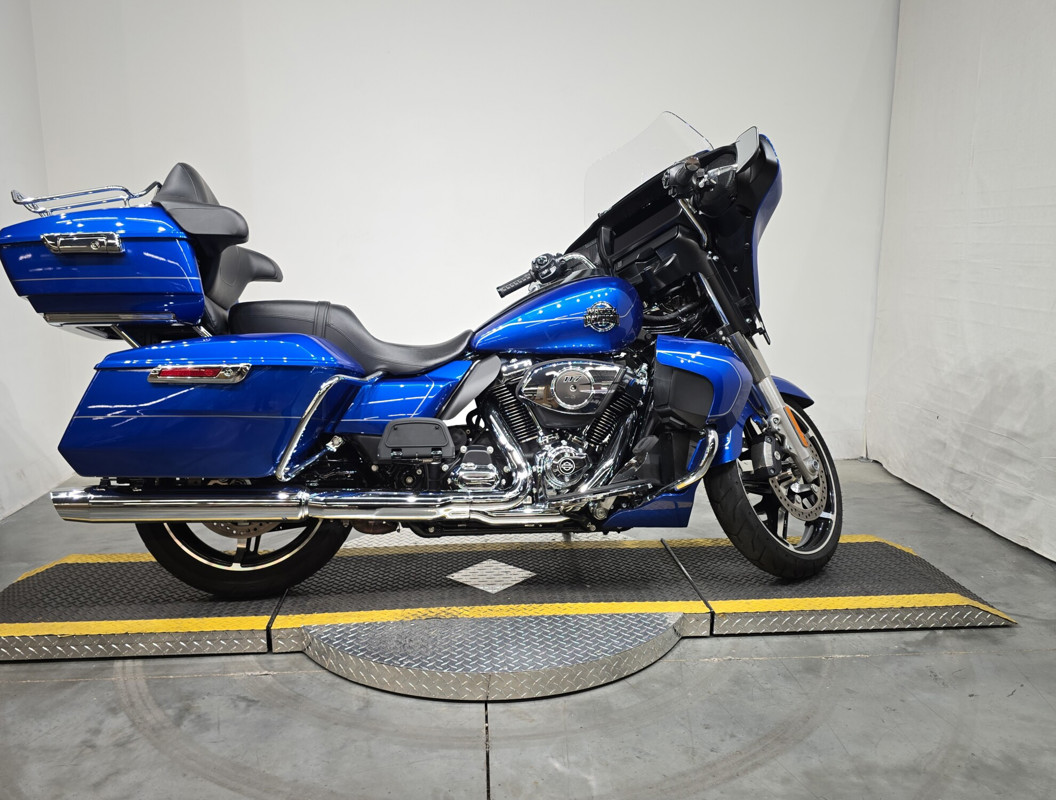Street Glide® Ultra