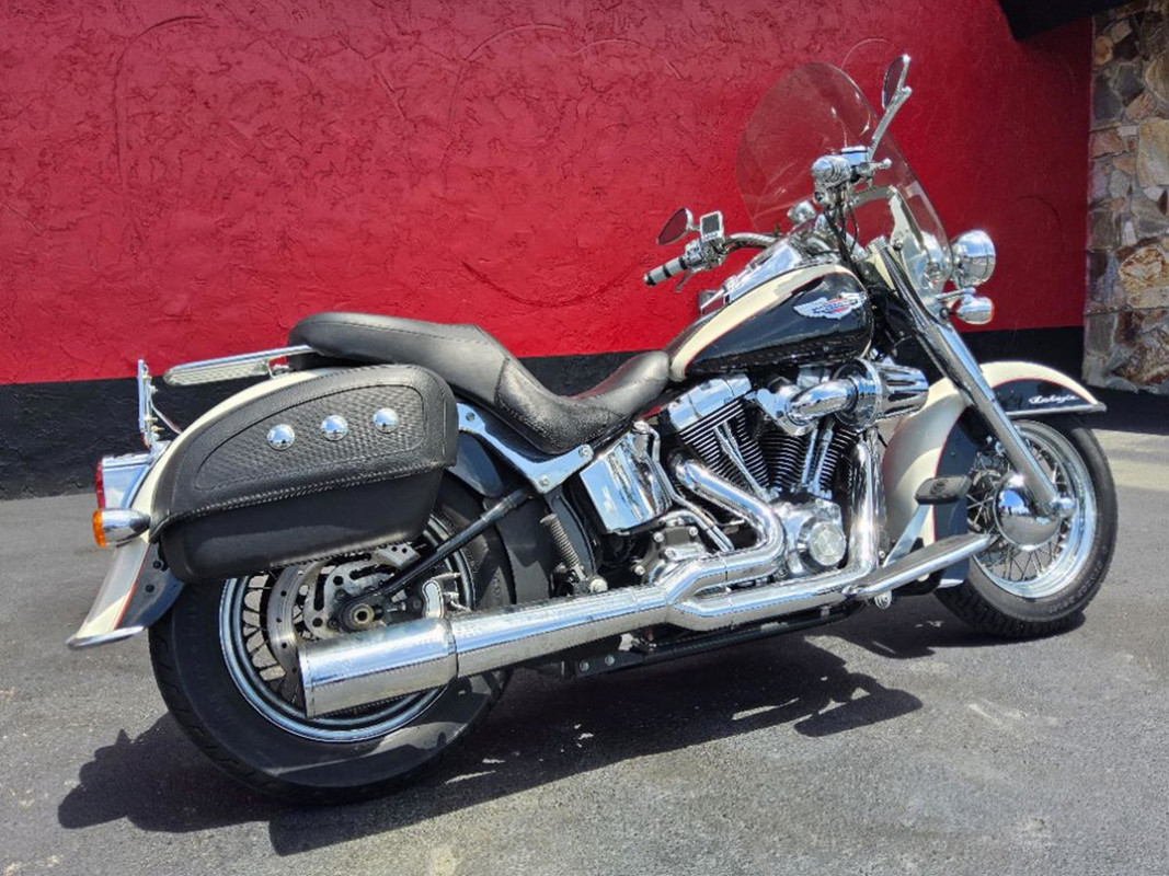 Softail® Deluxe