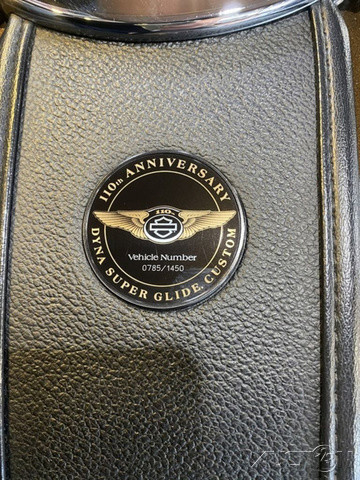 Dyna® Super Glide® Custom