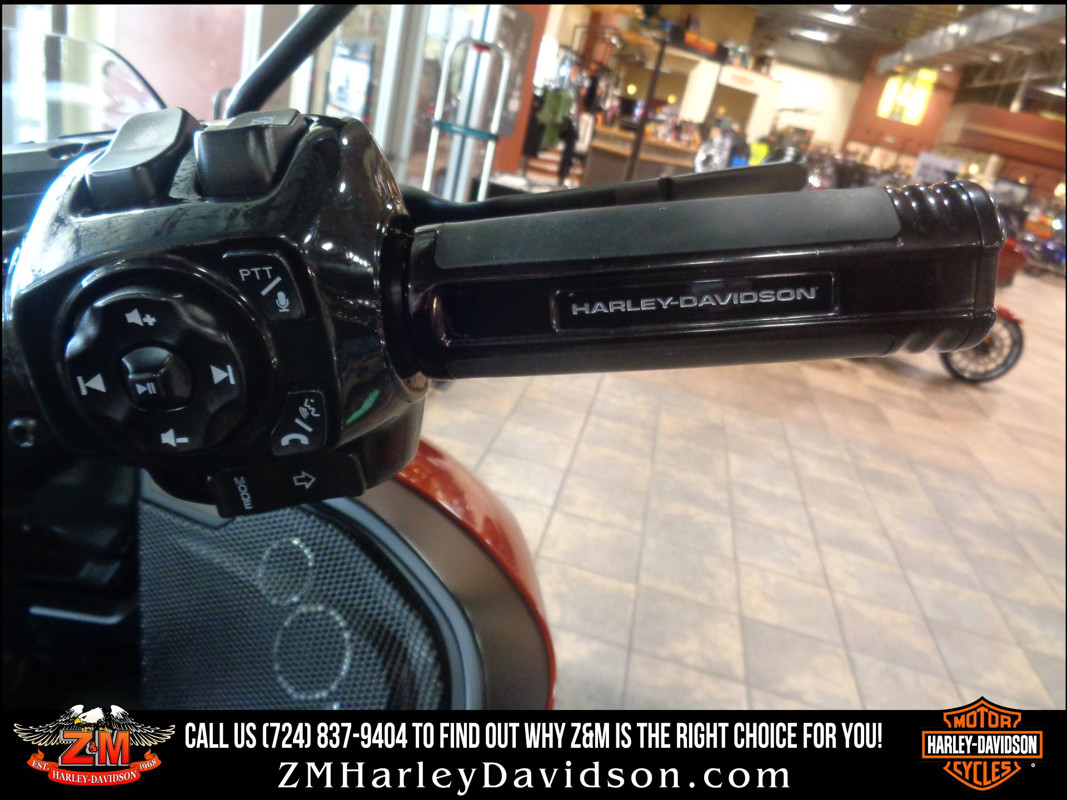 Road Glide®