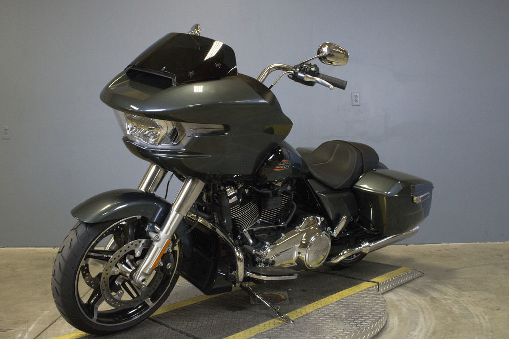Road Glide®