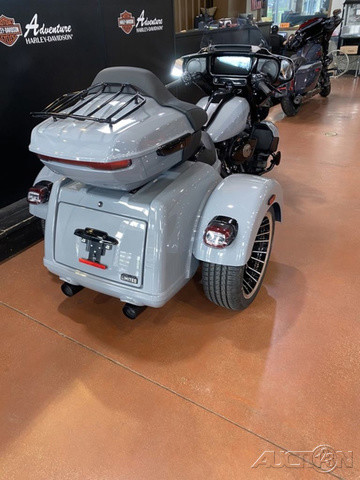 Street Glide® 3 Limited