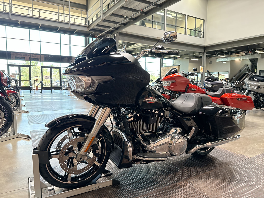 Road Glide®