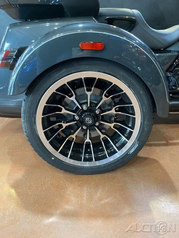 Street Glide® 3 Limited