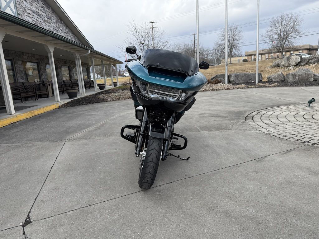 Road Glide®