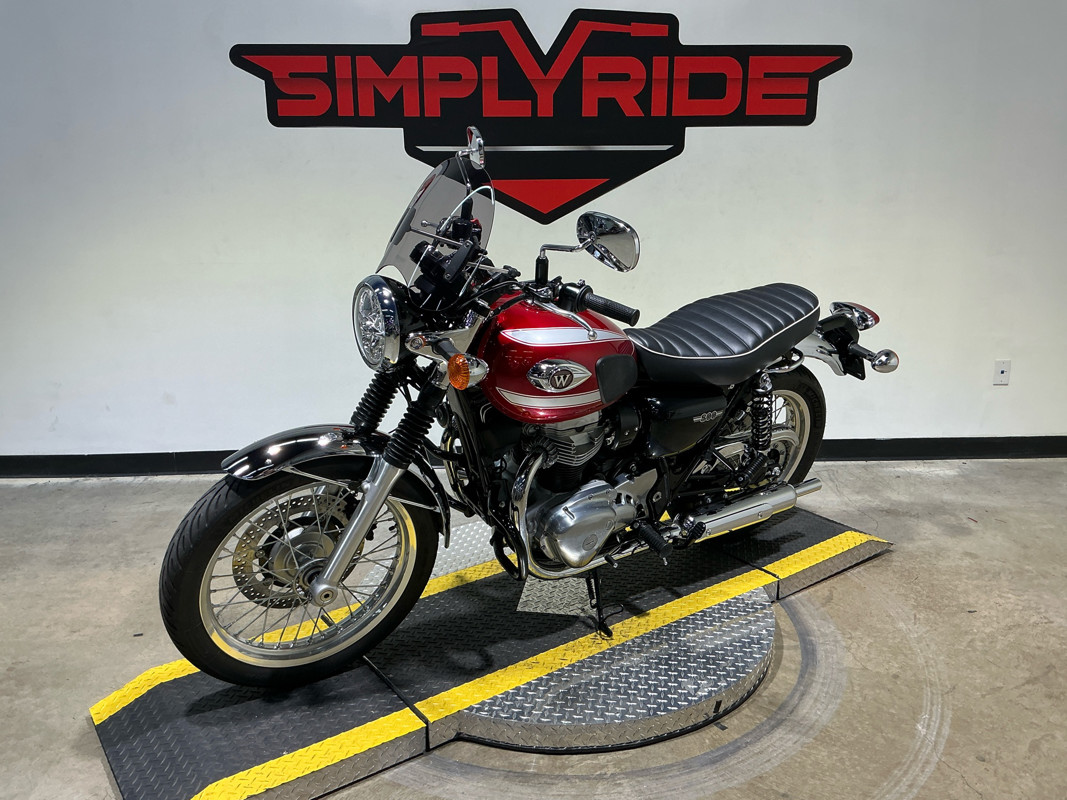 W800
