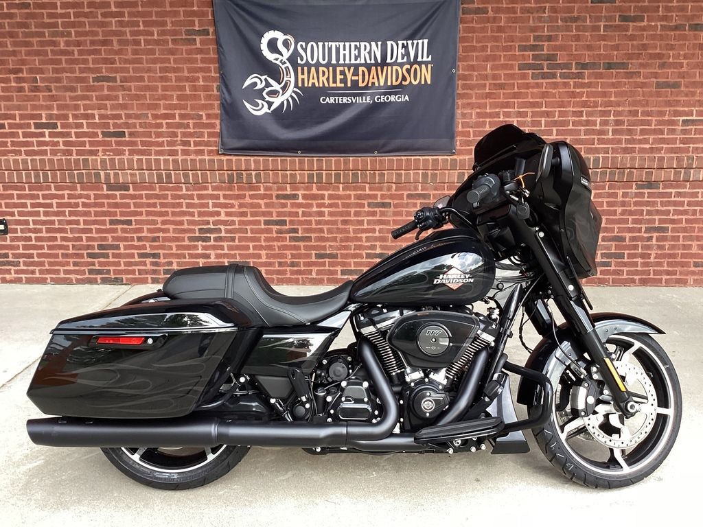 Street Glide®