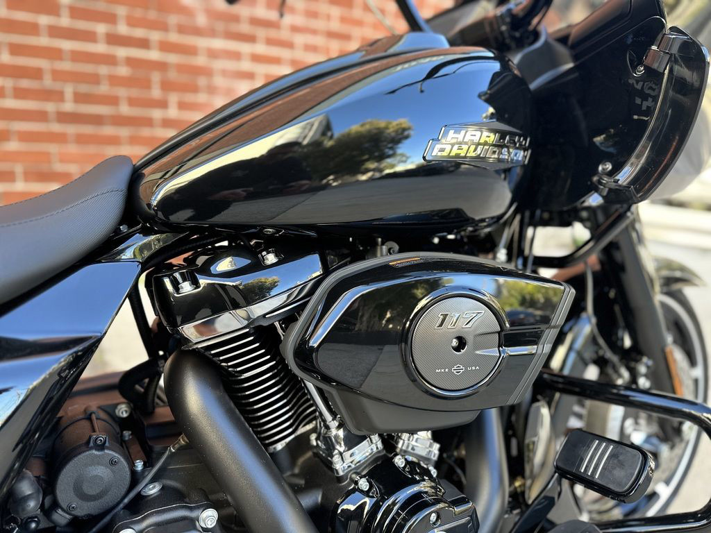 Road Glide®