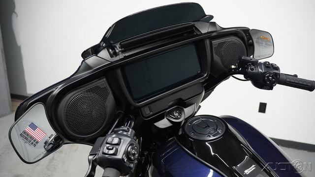 Street Glide®
