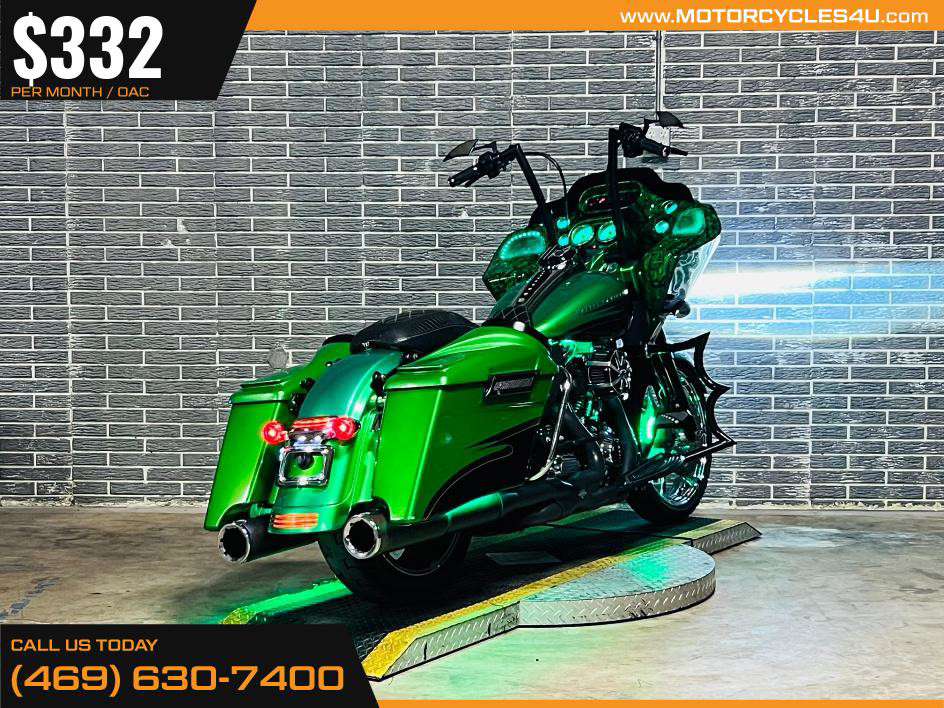 Road Glide®