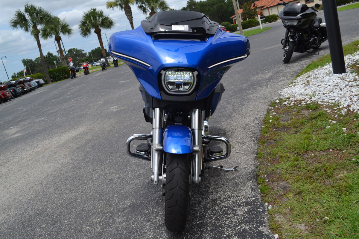 Street Glide®