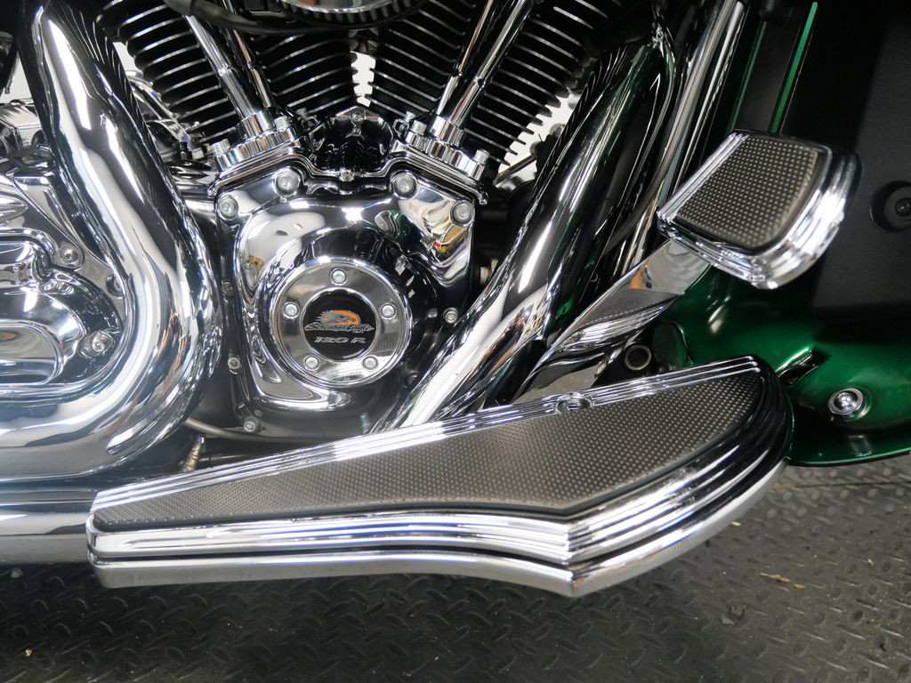 Street Glide®