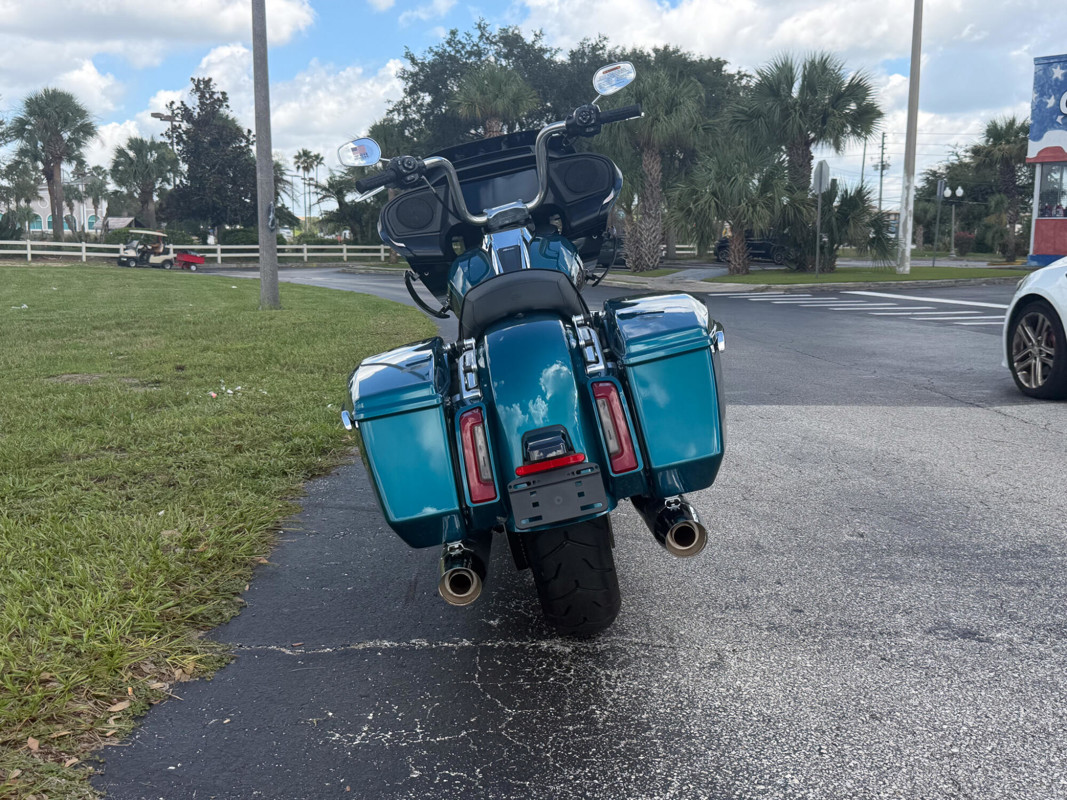 Road Glide®