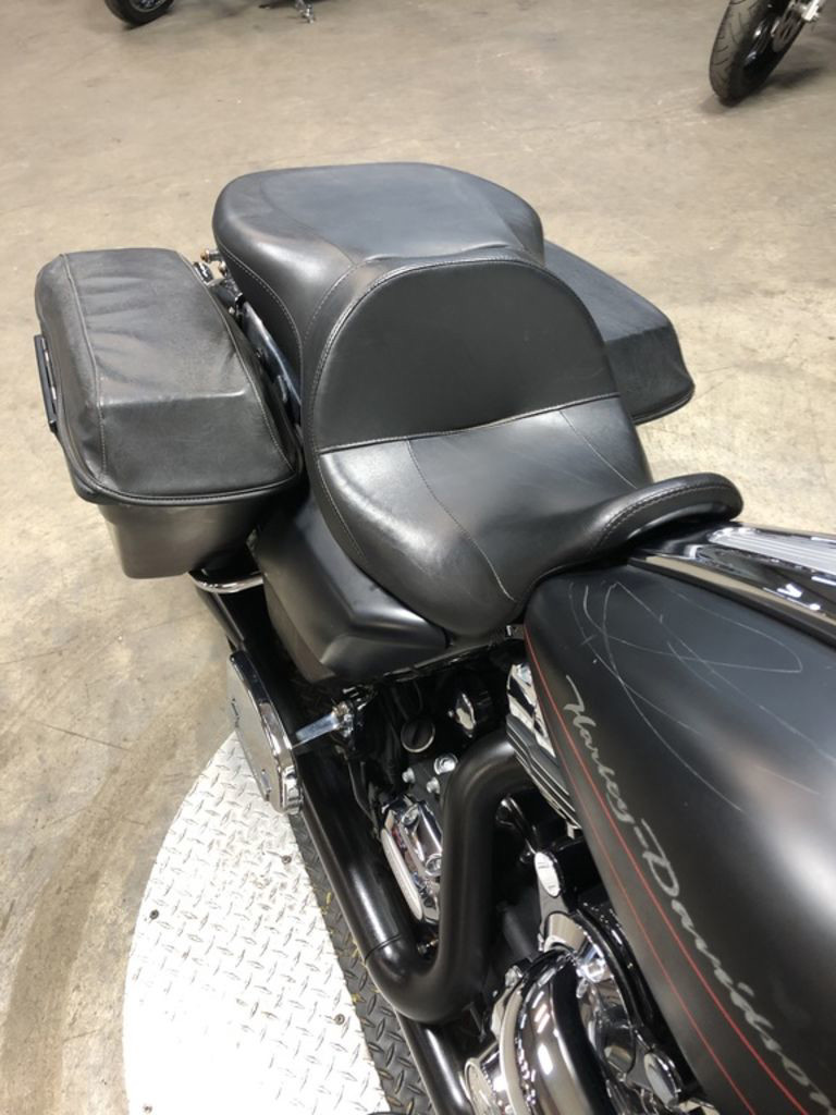 Road Glide® Custom