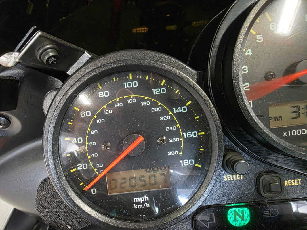 FZ1