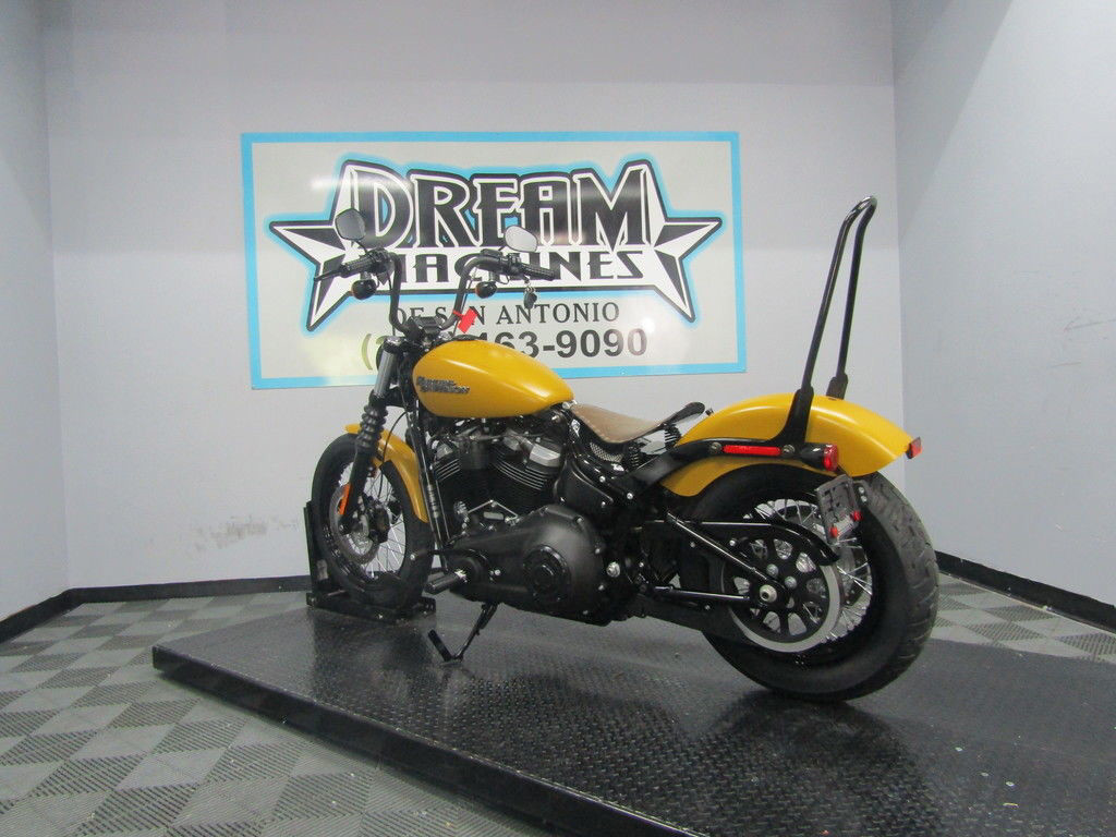 Softail® Street Bob®