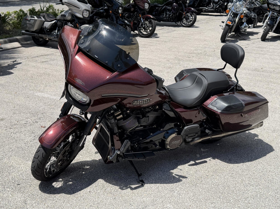 CVO® Street Glide®