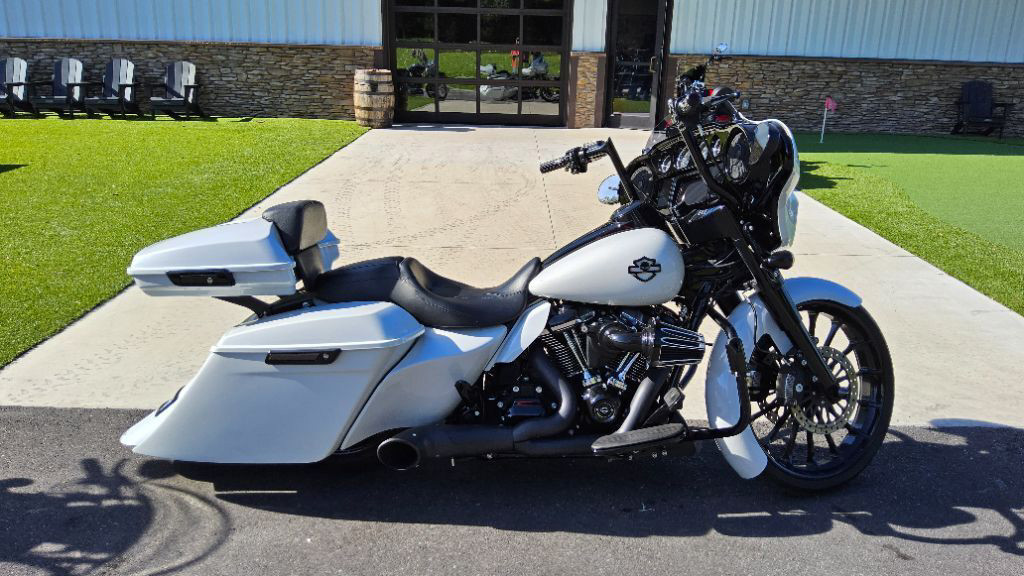 Street Glide® Special