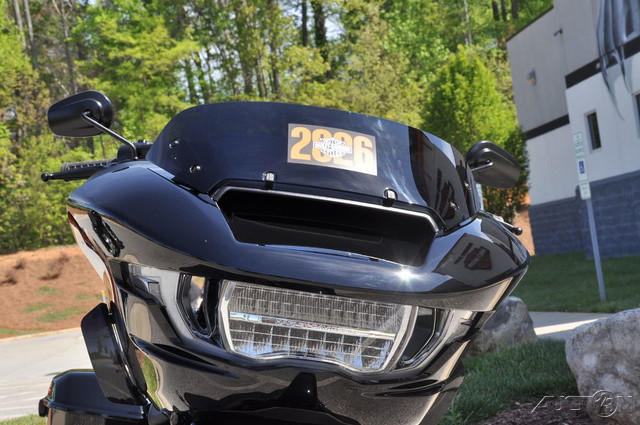 Road Glide®