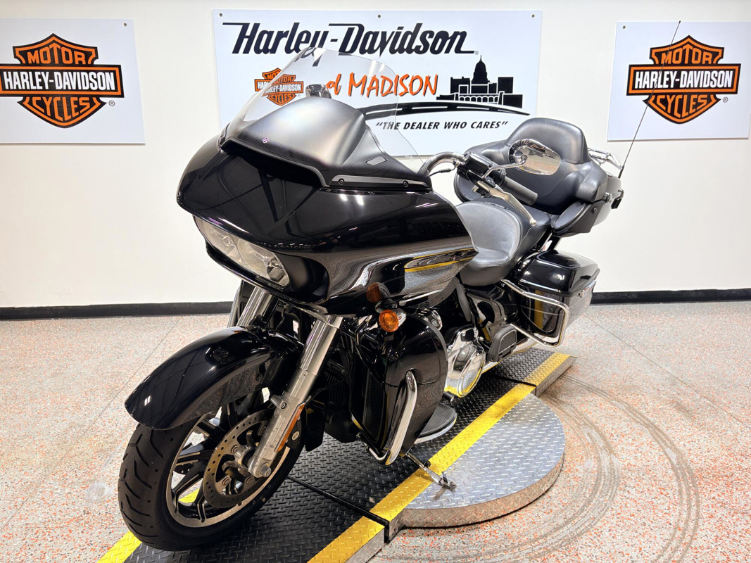 Road Glide® Ultra