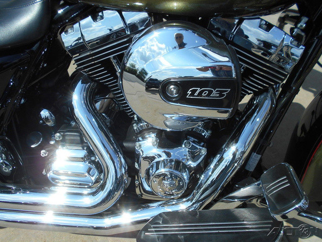 Street Glide®