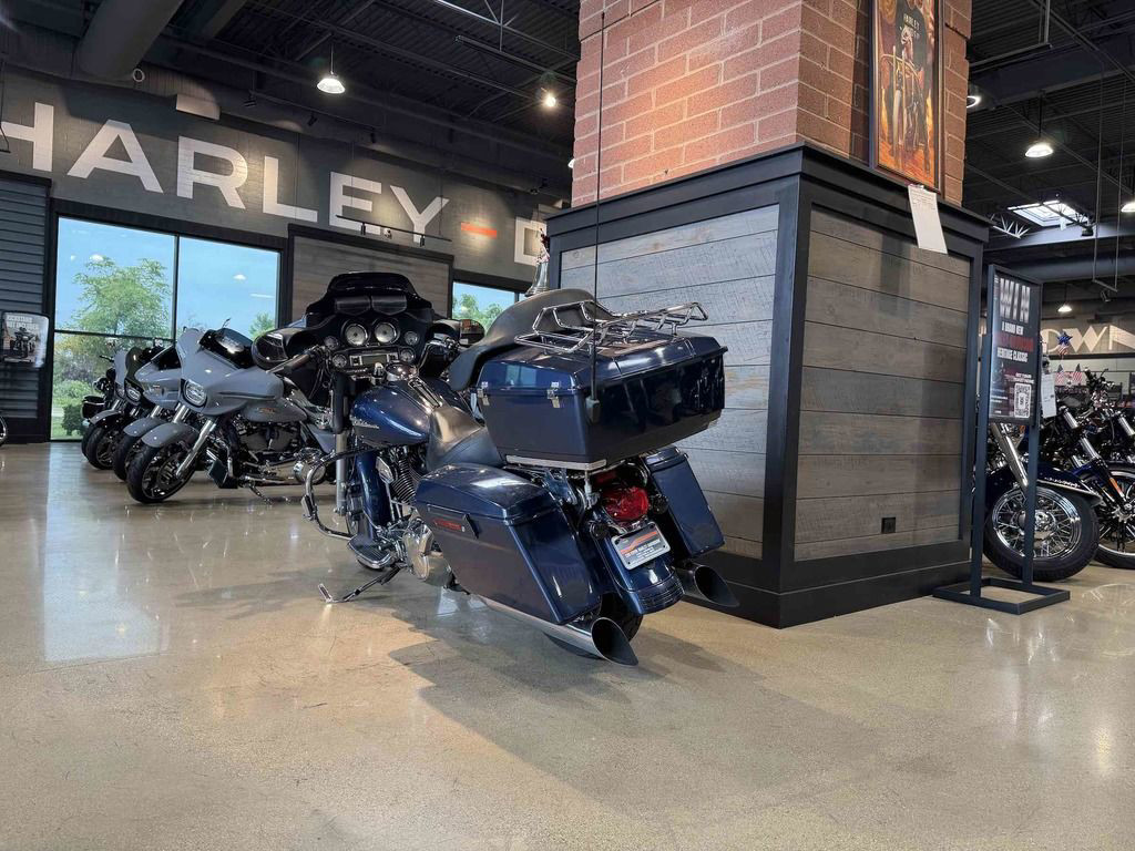 Street Glide®