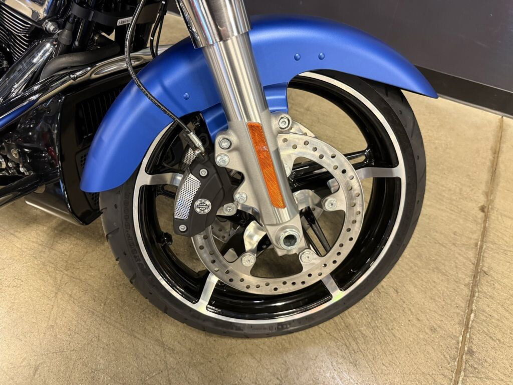Road Glide®