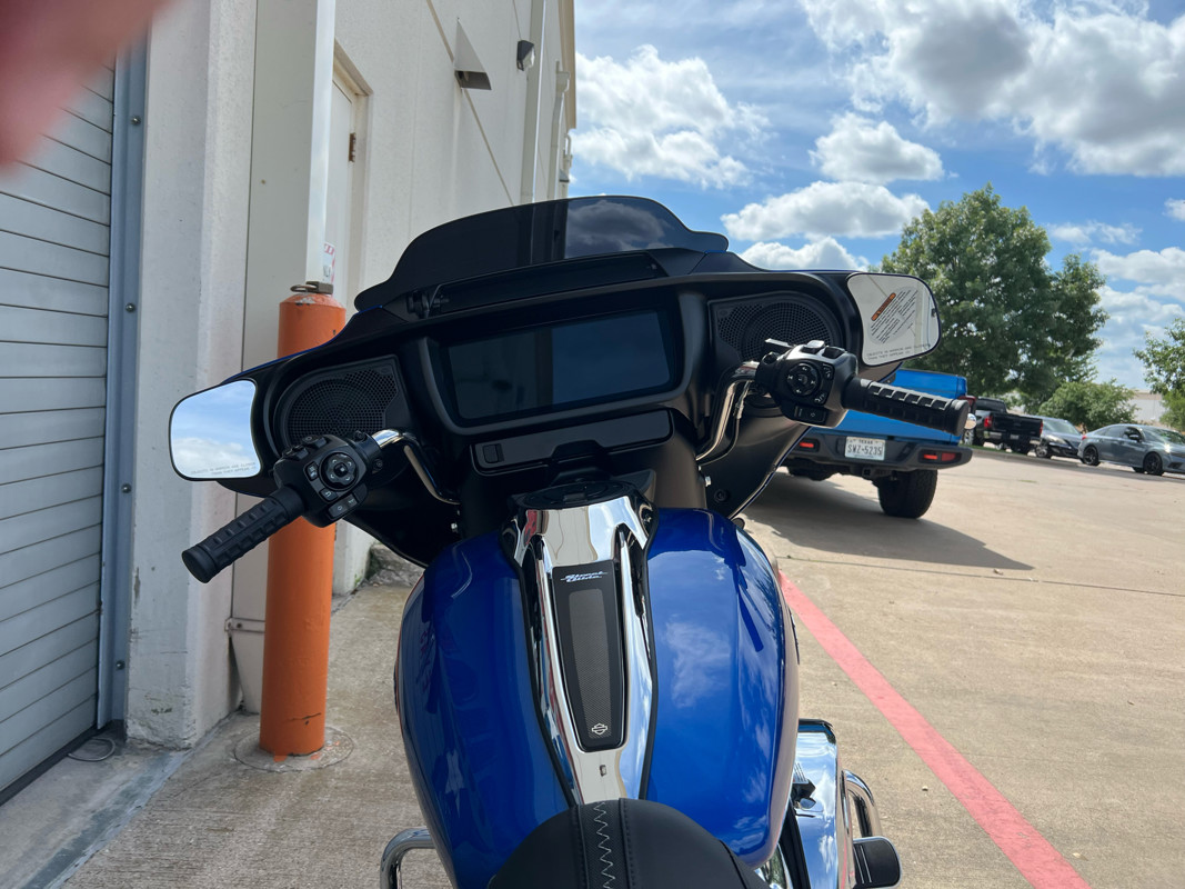 Street Glide®