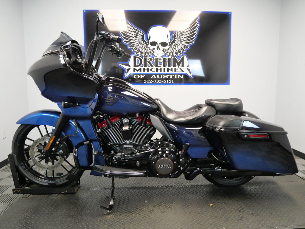 CVO® Road Glide®