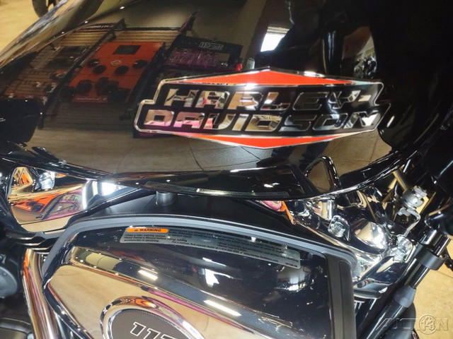 Road Glide®