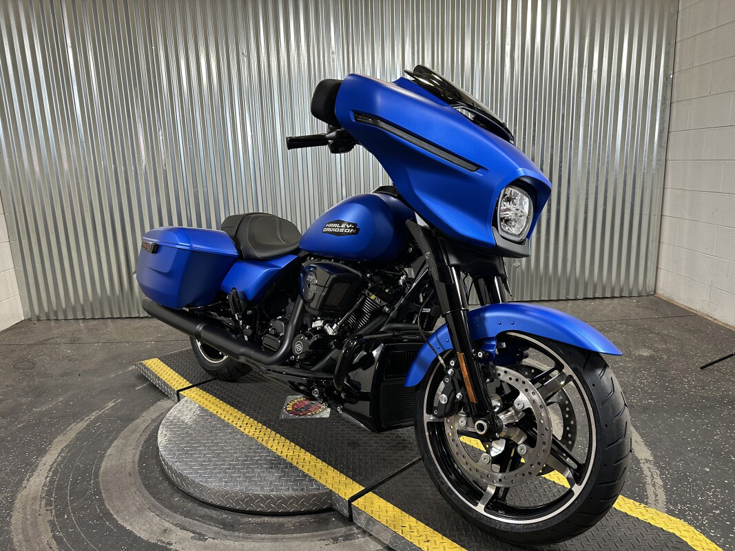 Street Glide®