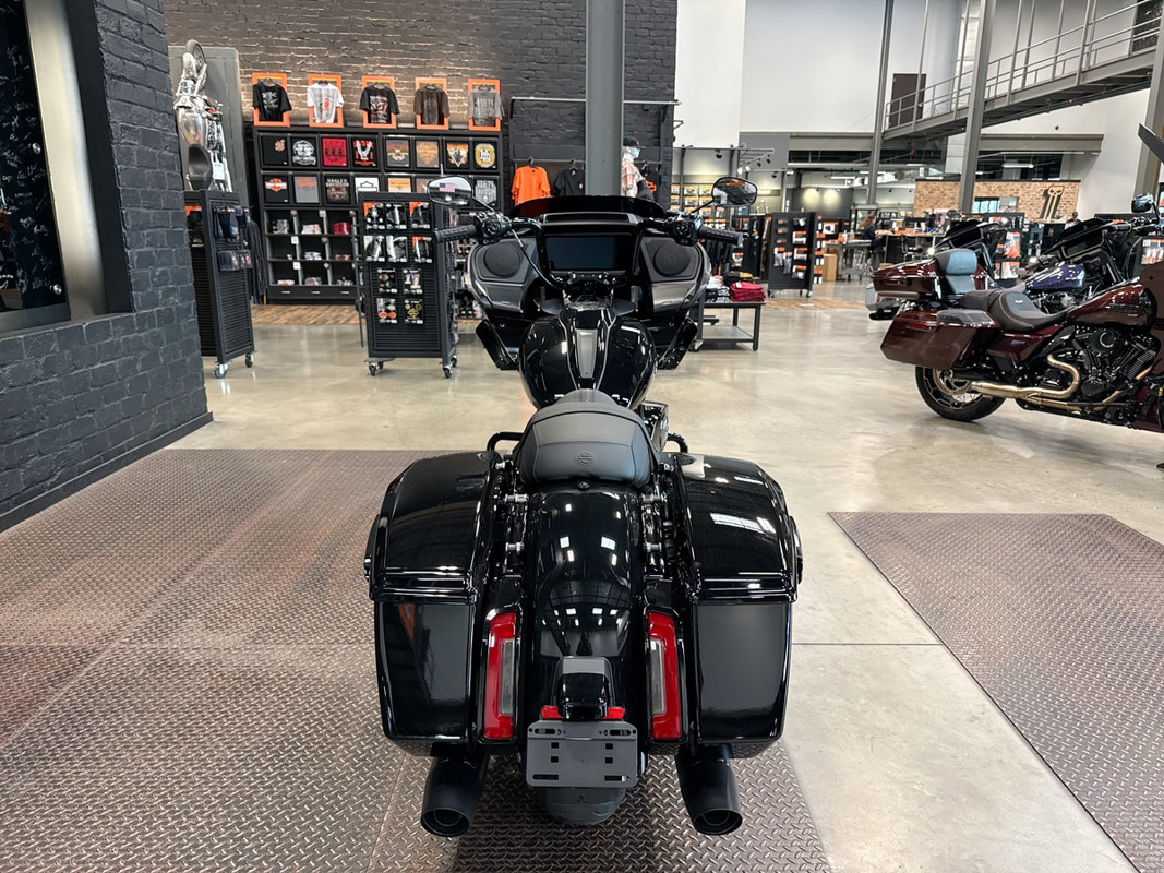 Road Glide®