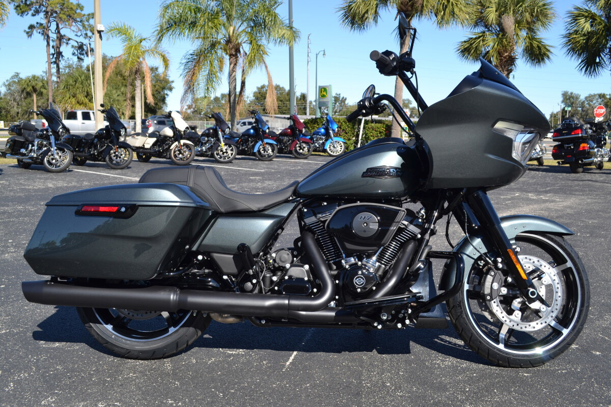 Road Glide®