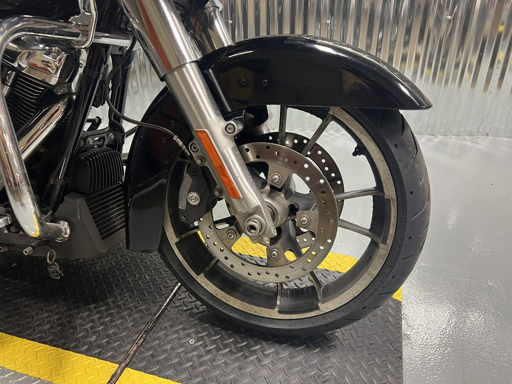 Road Glide®