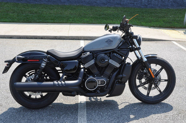 Nightster