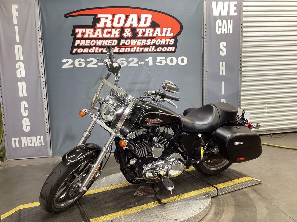 Sportster® SuperLow® 1200T