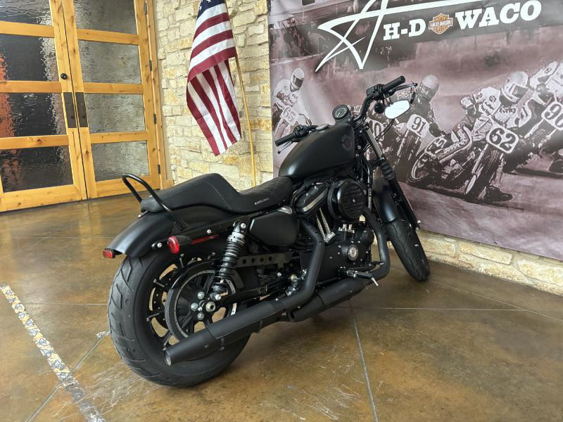 Iron 883®