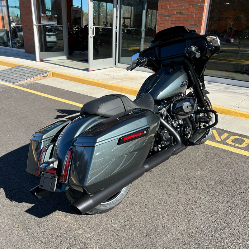 Street Glide®