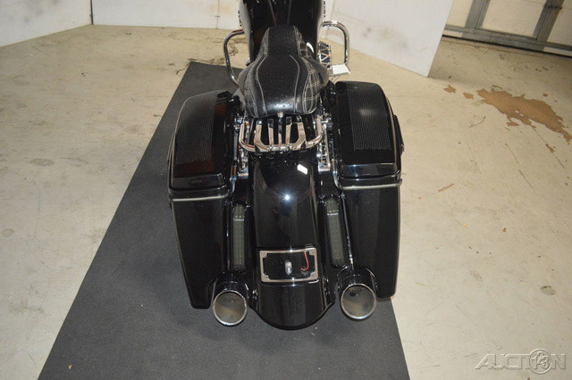 Street Glide®
