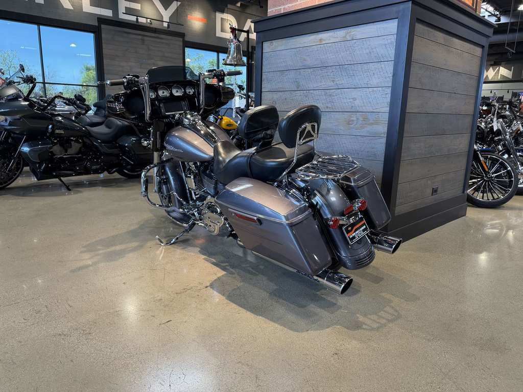 Street Glide® Special