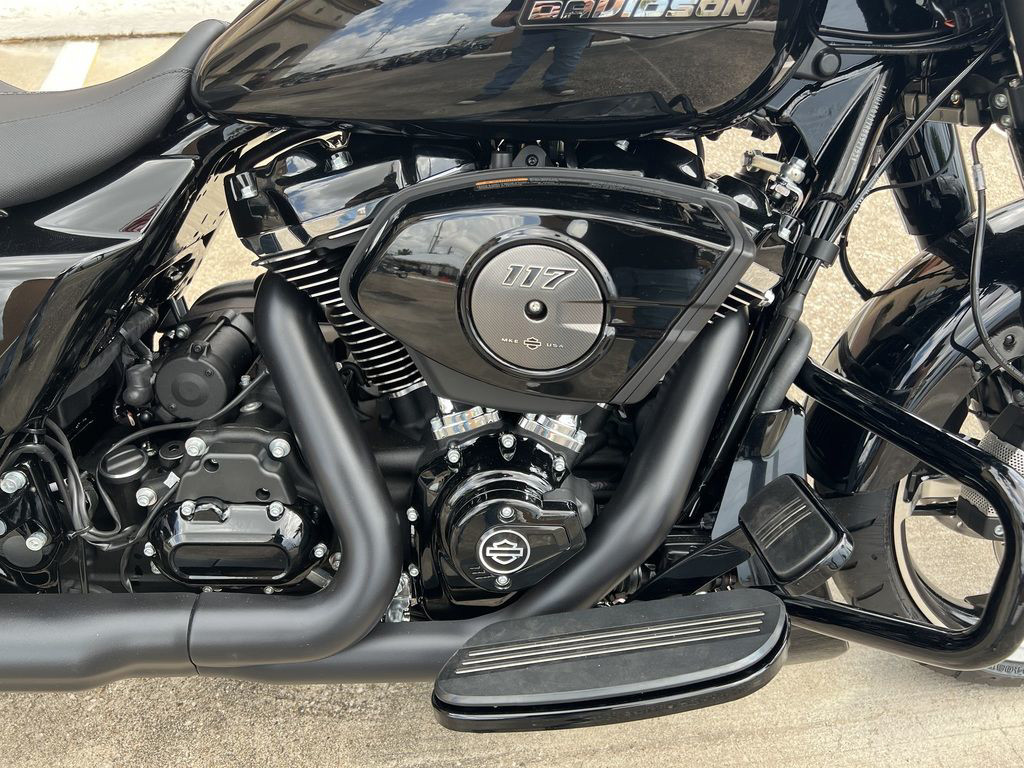 Street Glide®