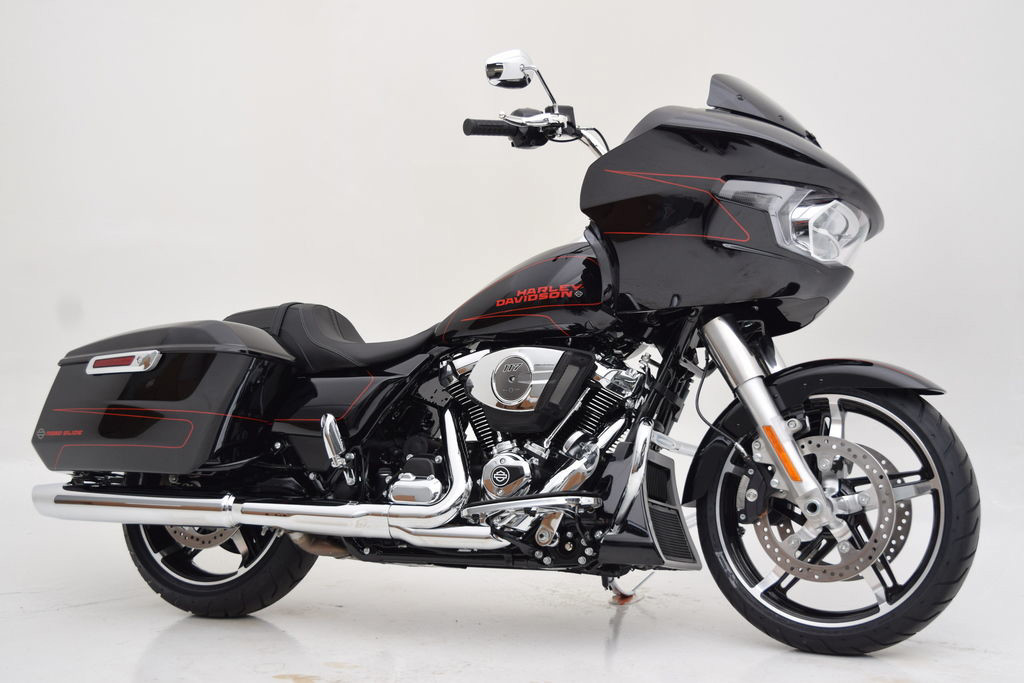 Road Glide®